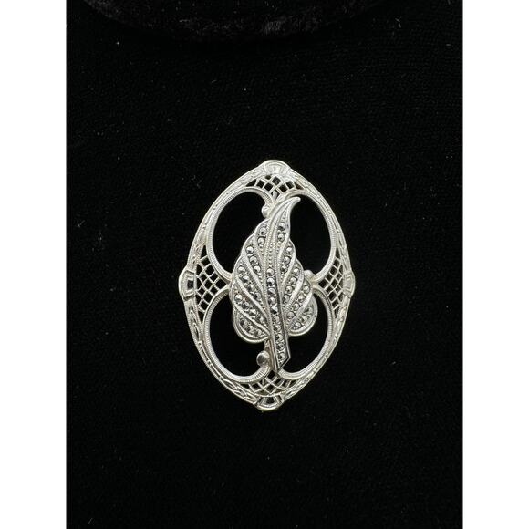 Vintage Sterling Silver Filigree Marcasite Leaf Brooch Pin - Picture 1 of 6